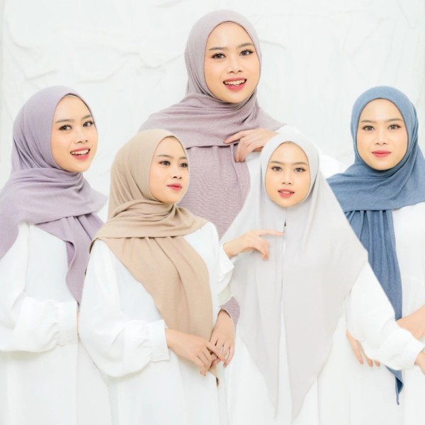 Rania Hijab Instant Knit Bergo Belah Depan Malay